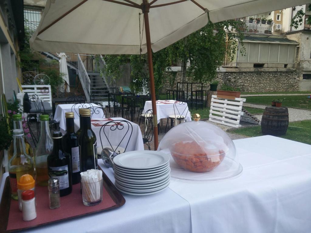 Ostello Citta Di Rovereto Rovereto  Bagian luar foto